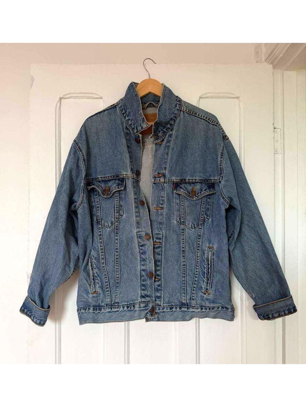 Made in USA Vintage Levi's Denim Trucker Jacket 70507, Size L